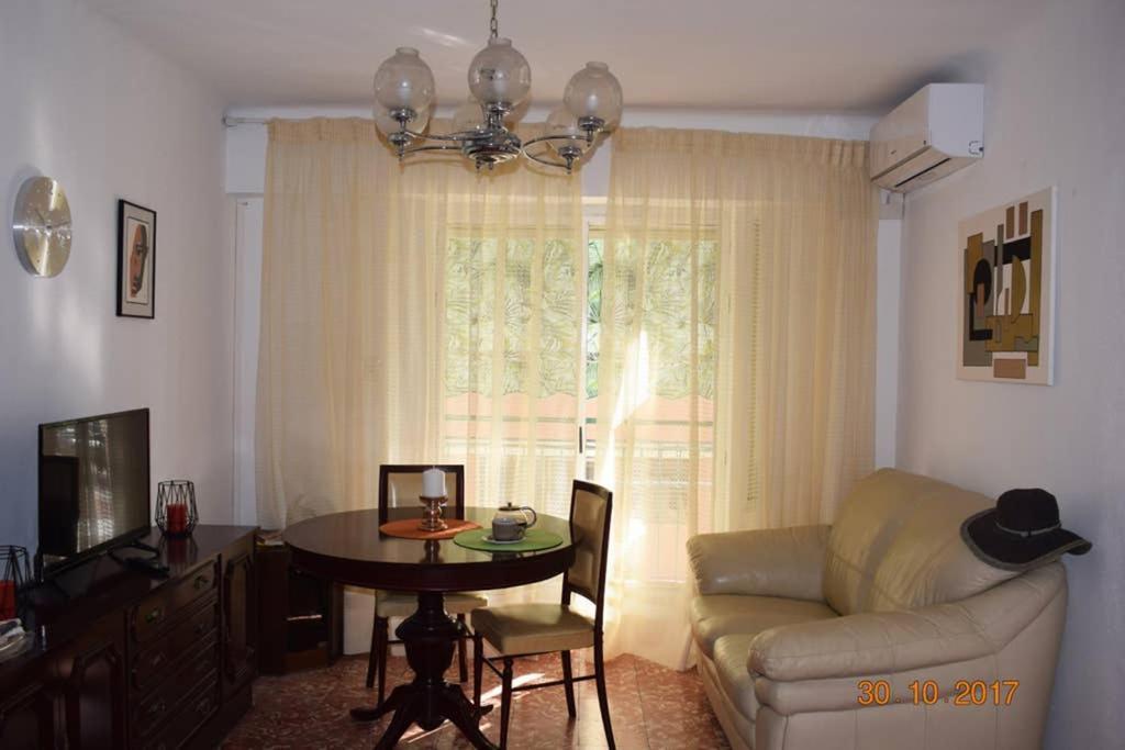 Apartamento En El Centro De Alicante Zewnętrze zdjęcie
